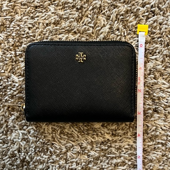 Tory Burch - Small Black Wallet - Picture 10 of 10